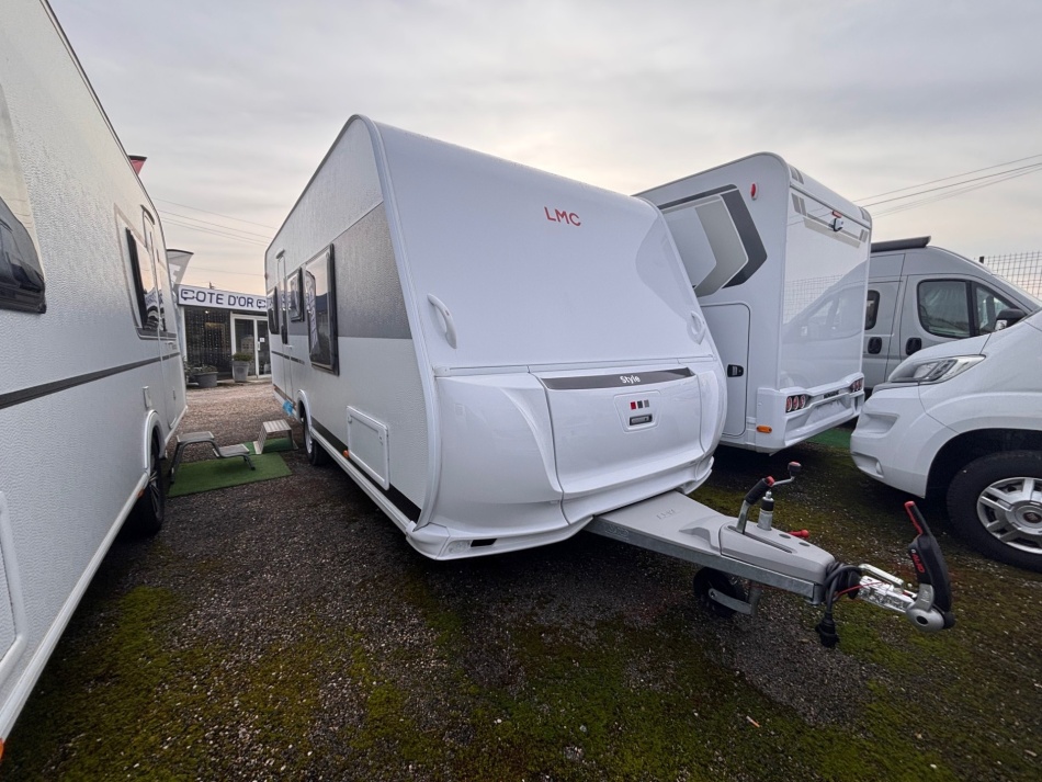 caravane LMC STYLE  450 D modèle 2025